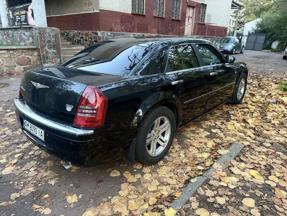 крайслер с300 2,7  газ бензин