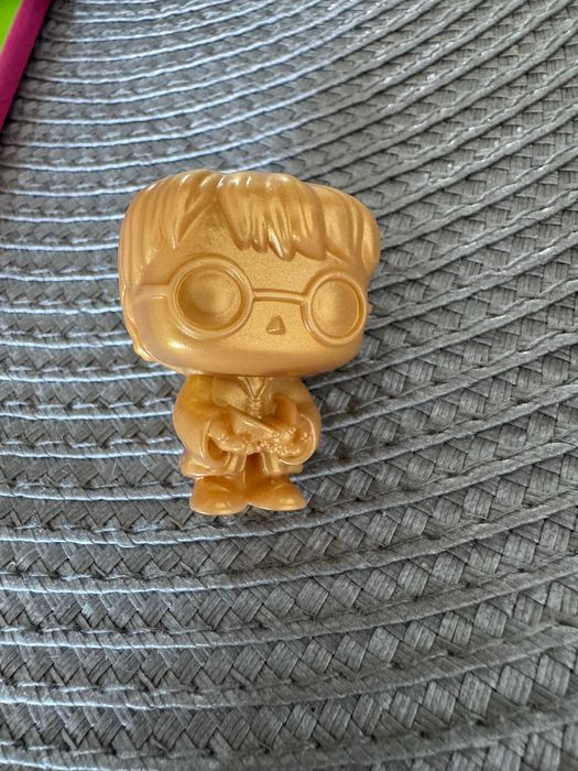 Kolekcjonerska Figurka Kinder Joy Złoty Harry Potter VT401