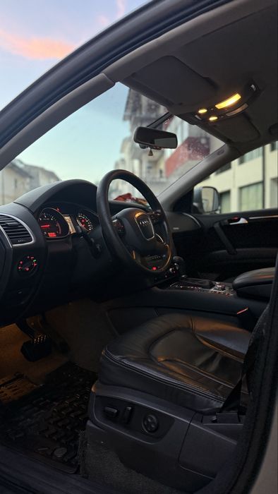 Audi Q7 — photo 3