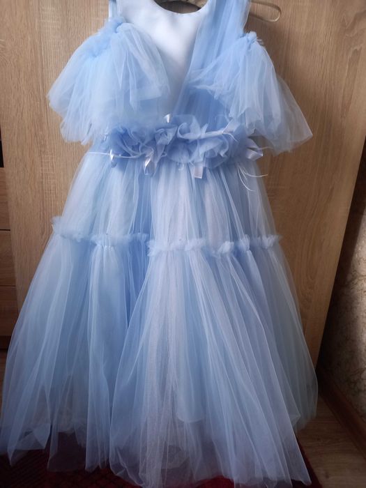 Випускна сукня для дівчаток 4 класу