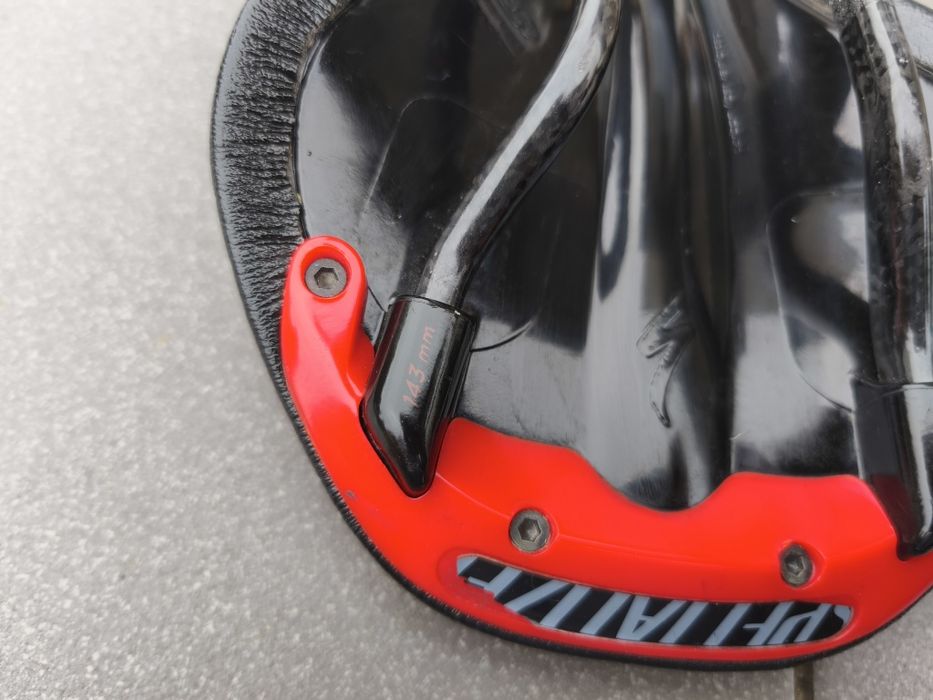 Siidełko Specialized Targa Carbon 143mm