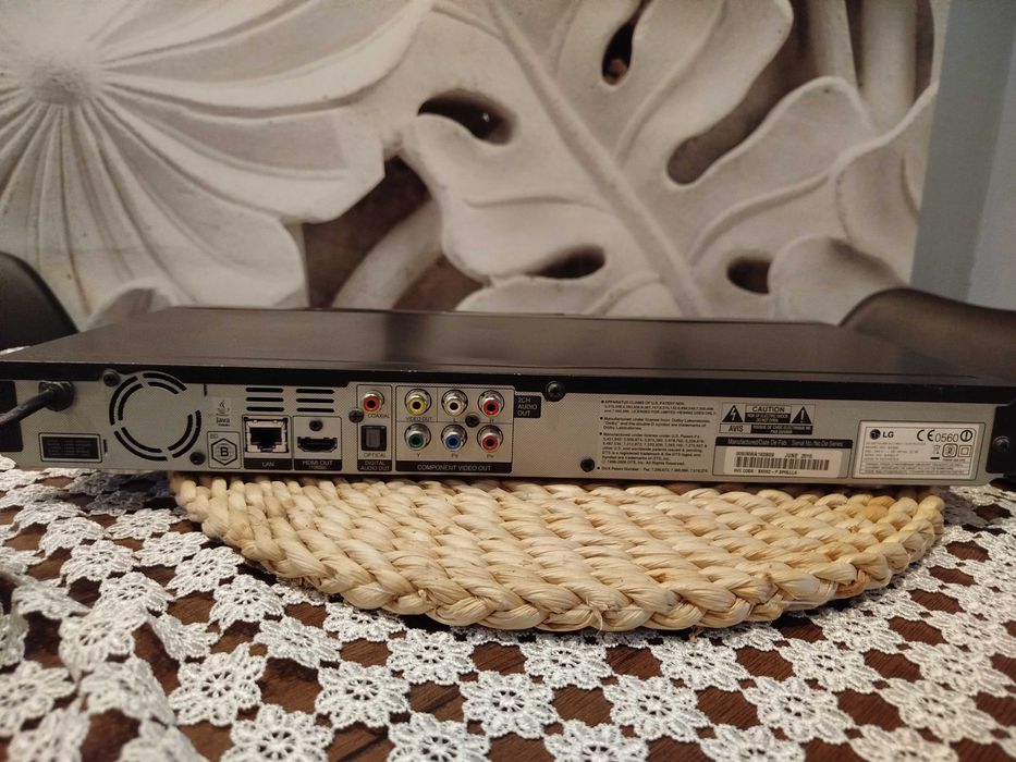 Odtwarzacz blu ray i dvd LG BX580