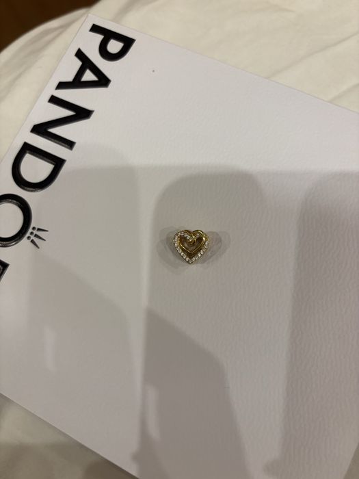 PANDORA Nowy charms serce
