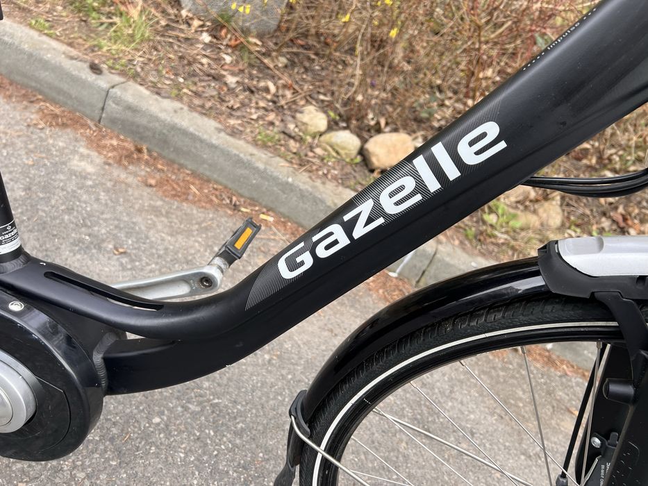 Ladny rower elektryczny GAZELLE z silnikiem centralnym IMPULSE 36v /B