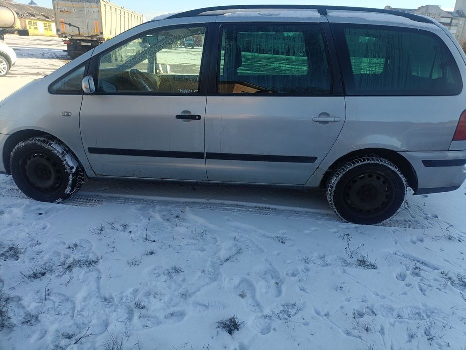 Продам фольцваген  шаран в дуже доброму стані  сів  і поїхав