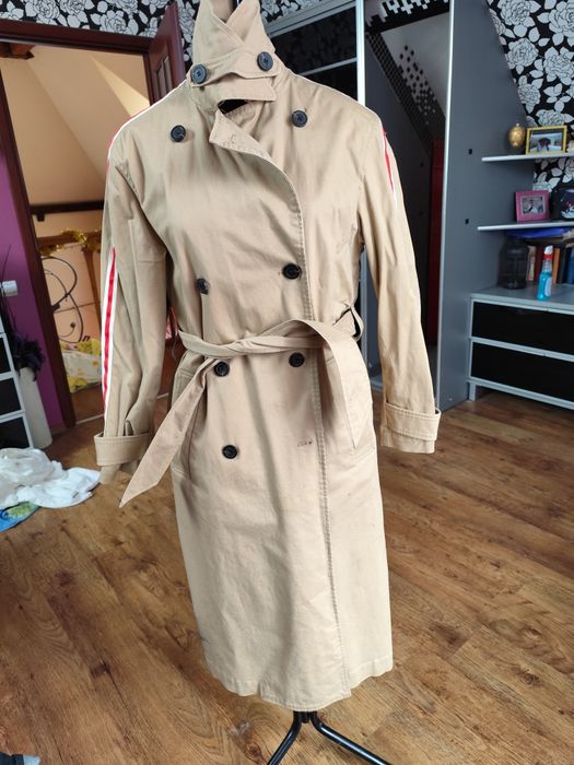 Женский весенний плащ фірми zara