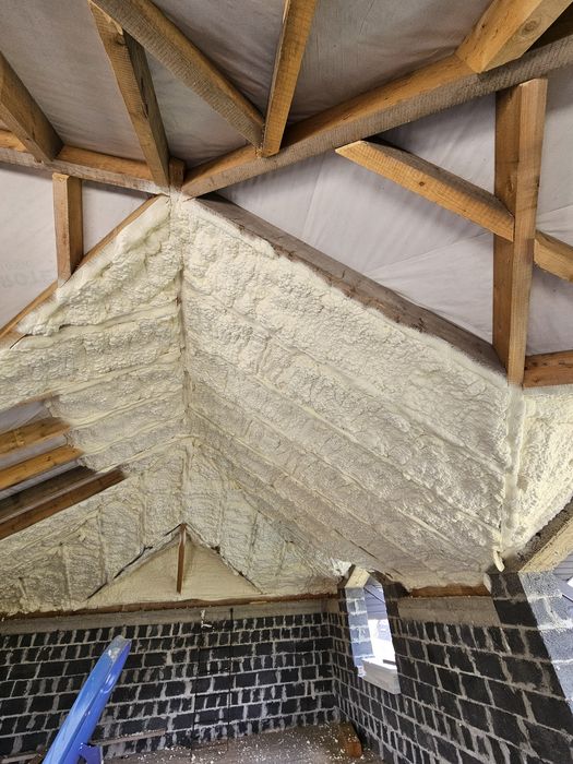 Утеплення Пінополіуретаном,Піною(ППУ)дахів,перекриття,каркасники,ангар