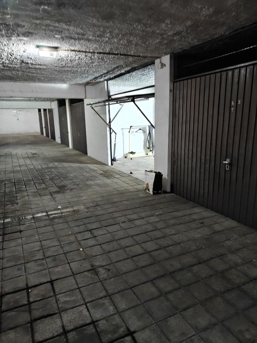 Aluga se Garagem 19 m2 Montijo