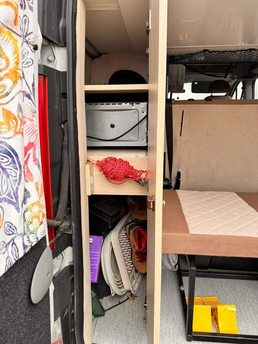 Renault Trafic  Kamper Renault Trafic 4 osobowy, zabudowa BUSKAMPER.pl FAMILY