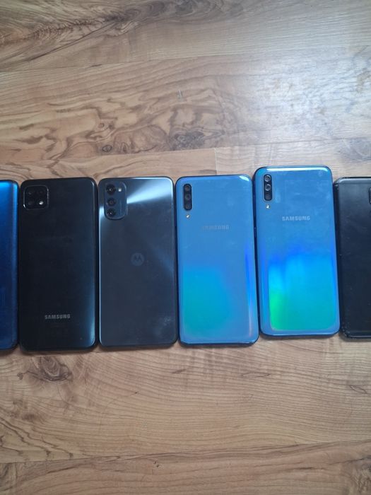 Telefony zestaw uszkodzone
