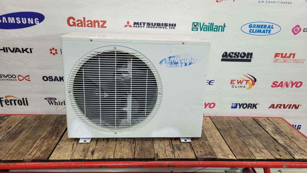 Наружный блок кондиционера SAMSUNG