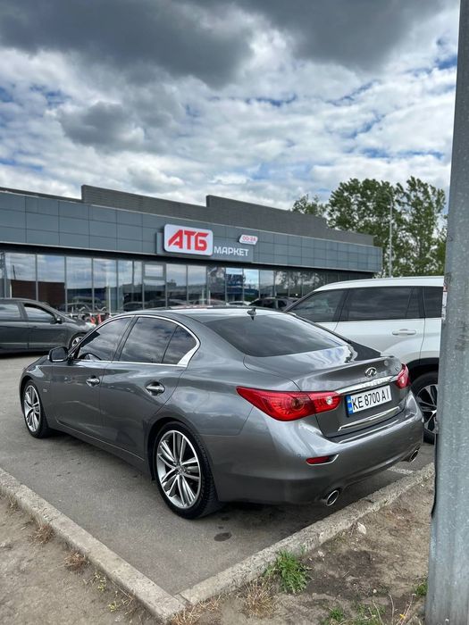 Продам инфинити Q50 2014г