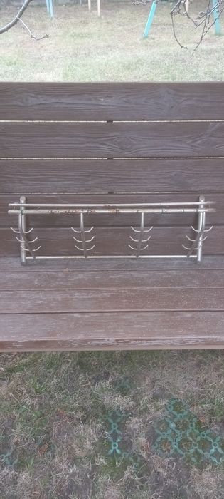 Вішалка металева