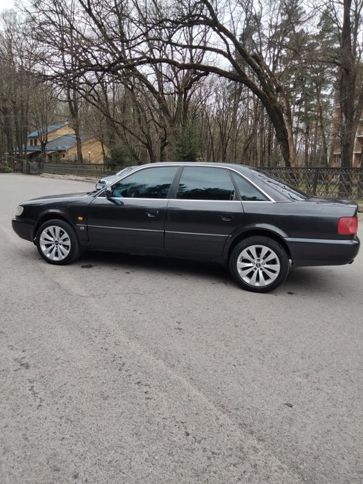 Продам AUDI A6 C4