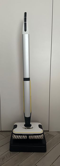 Karcher FC 7  premium mop elektryczny - 
Stan - bardzo dobry.