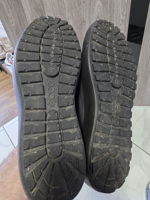 продам черевики  ECCO