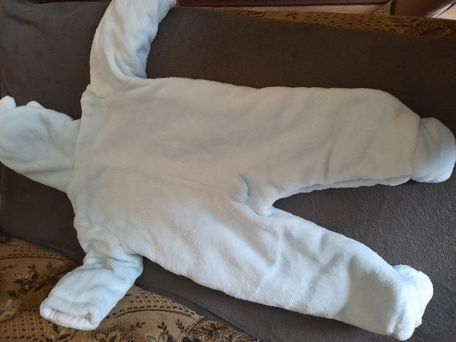 Kombinezon dziecięcy misiek