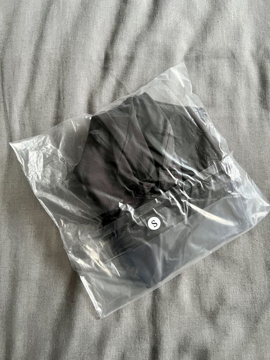 Top desportivo cinza escuro - NOVO