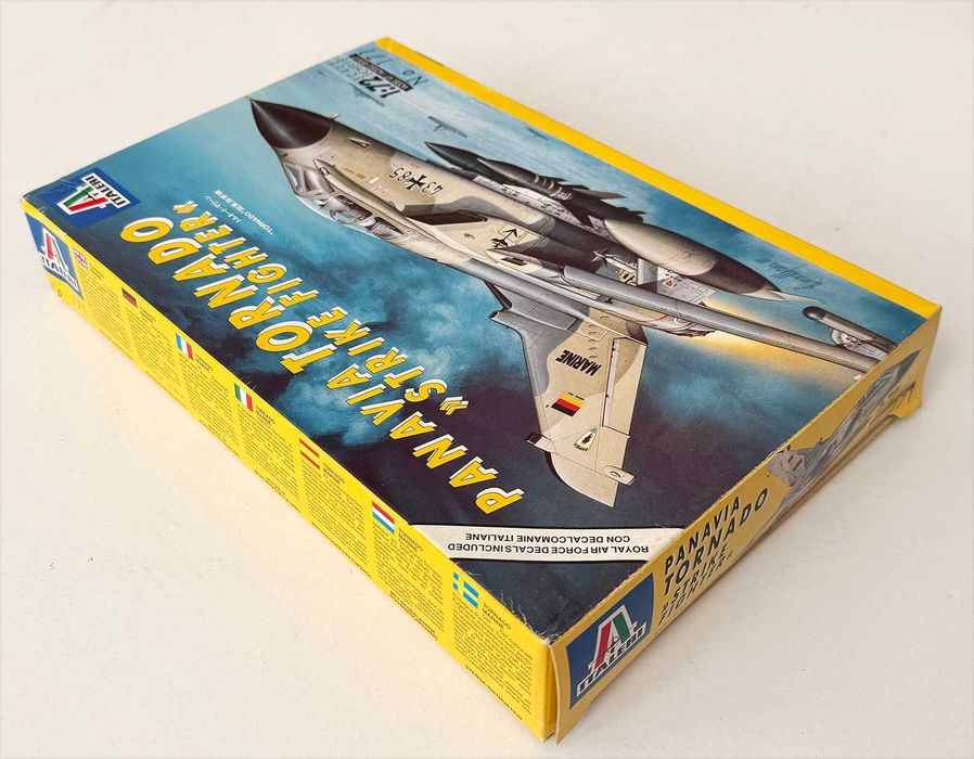 Italieri_Panavia TORNADO “Strike Fighter” Nº171. ESc.1:72. Completo e como novo.