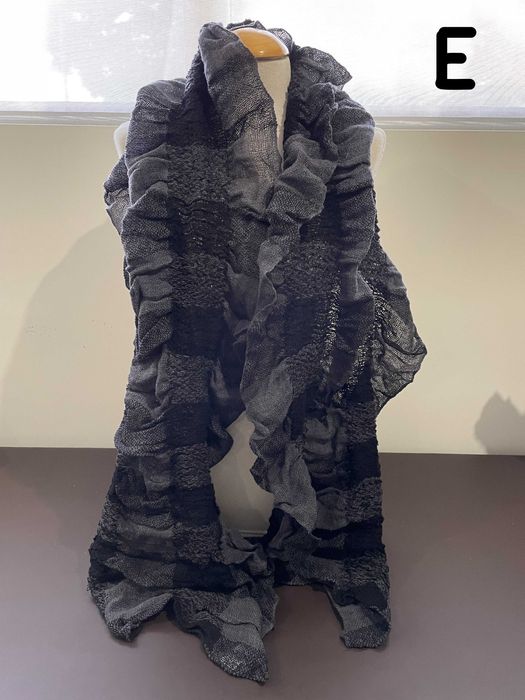 Cachecóis / Echarpes 100% lã - novos