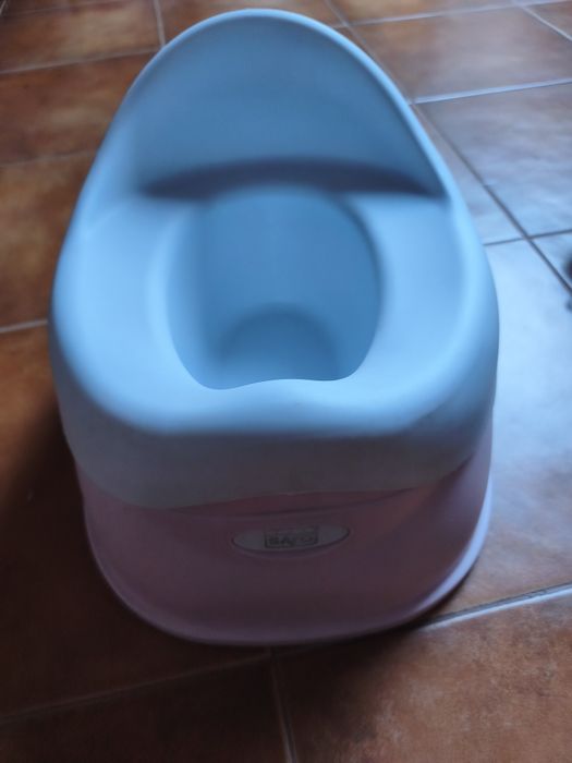 Pote infantil rosa e branco