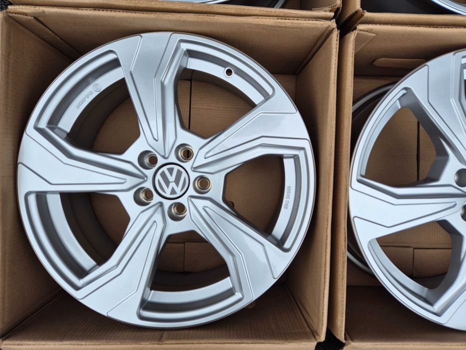 Felgi 17 do VW Polo VI 5x100 7J ET 51