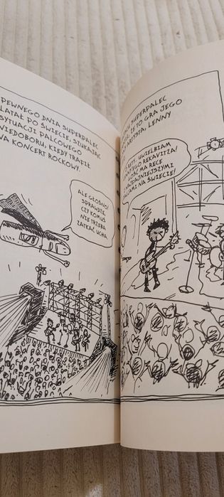 13 piętrowy domek na drzewie