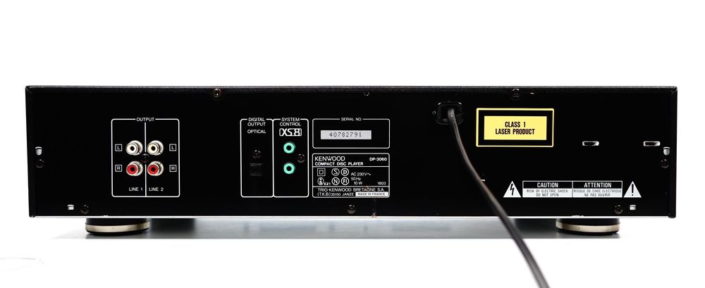 Odtwarzacz CD Kenwood DP-3060 wysokiej klasy 1-BIT DAC 2 wyjścia RCA
