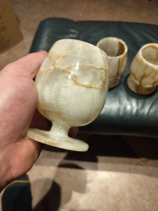 Kieliszki z onyksu  4 szt