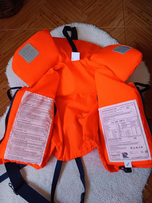 Colete salva vidas de criança