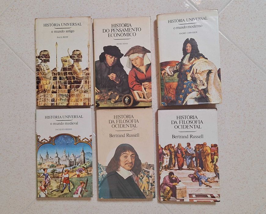 Livros antigos da "Círculo de Leitores".
