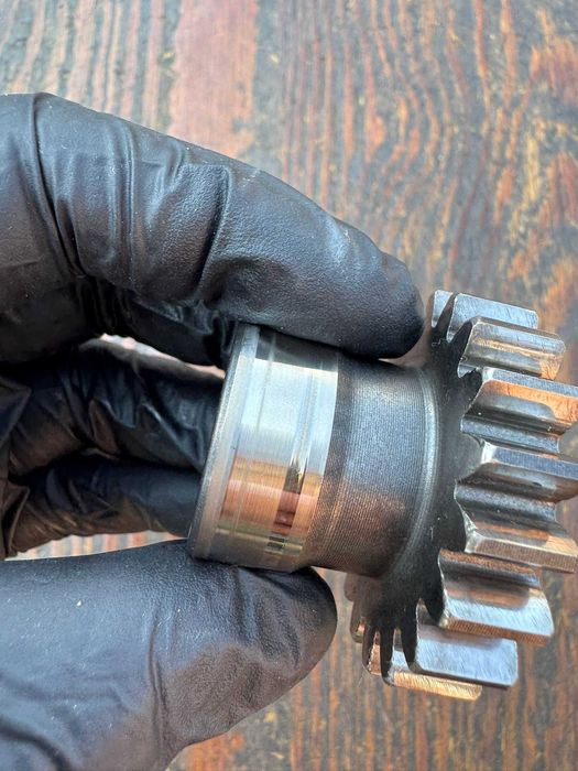 zebatka tryb walu napedu kosza kosz wal Suzuki rmz 250 r 10-23