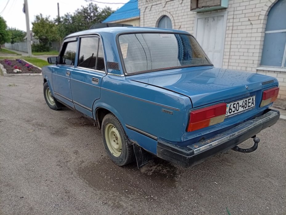Продам хорошую ваз 2107, возможен пригон, двигатель 1, 5, КПП 5-ст, на полном уверенном ходу
