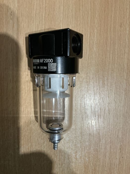 Новий якісний водомаслоотделитель компресопа 1/2 фільтр повітряний нов