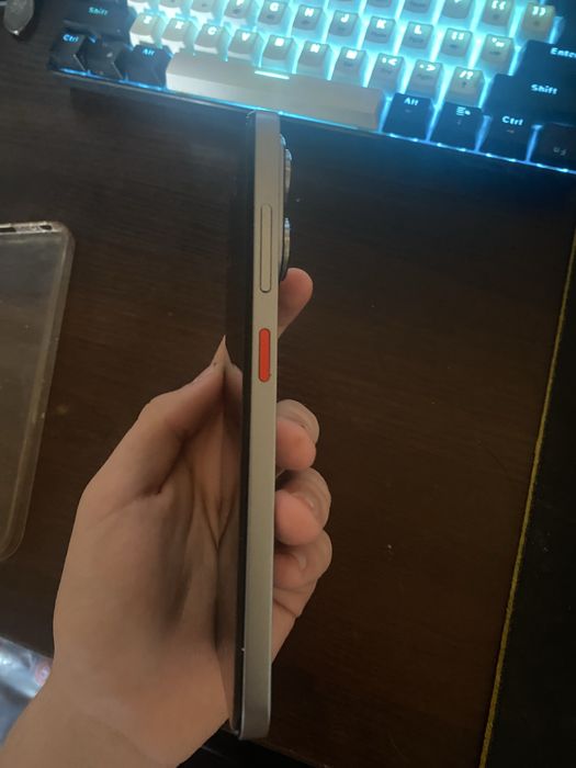 Nubia v70 в идеальном состоянии