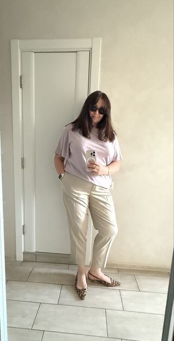 Футболка жіноча