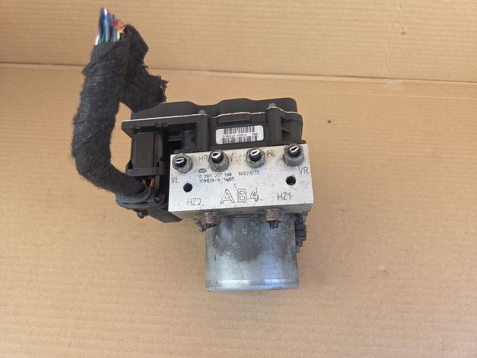 Pompa sterownik abs opel