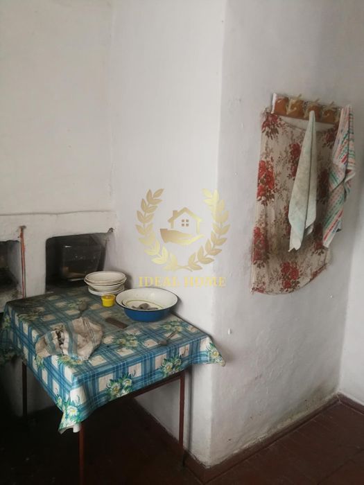 Продам затишний дерев'яний будинок, Касне