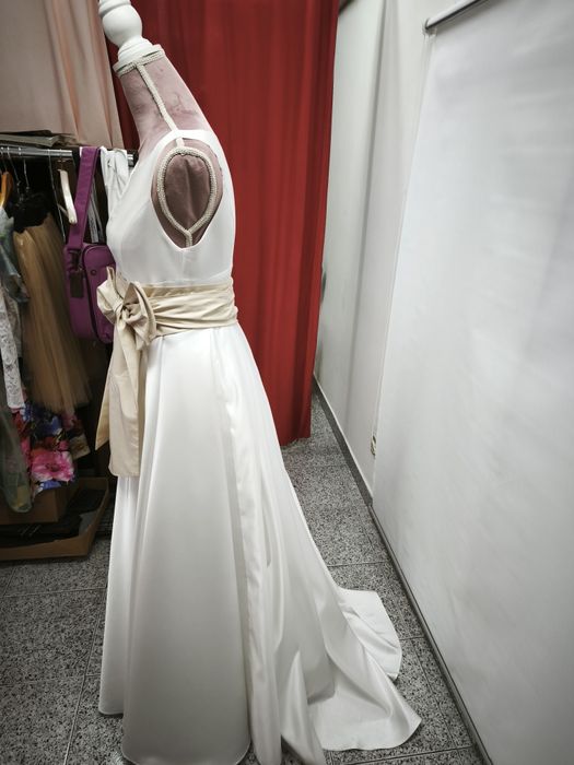 Vestido de noiva novo - 36
