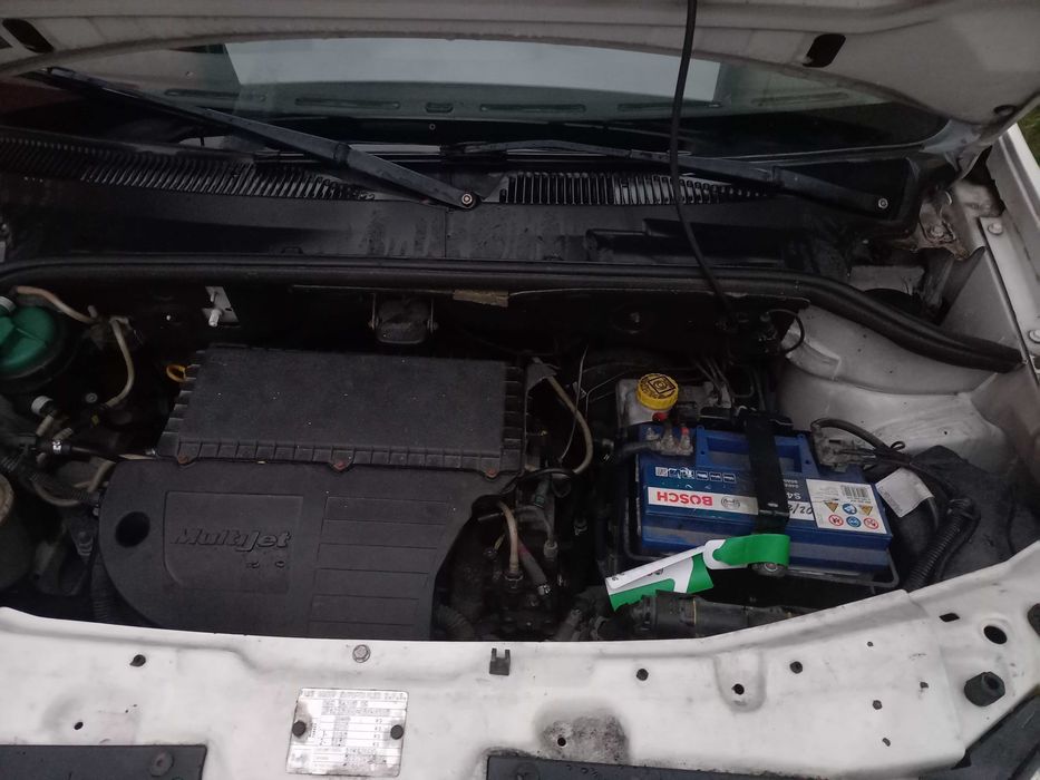 Sprzedam Fiat Doblo 180 000 przebiegu
