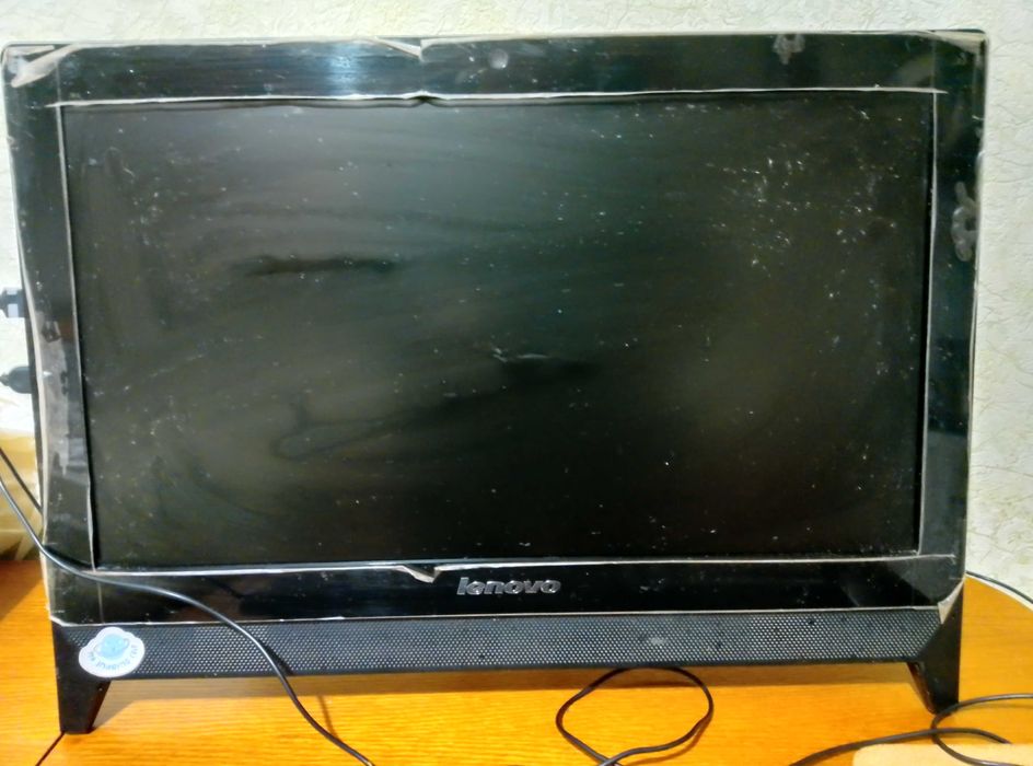 Комп'ютер екран 19,5 дюймів