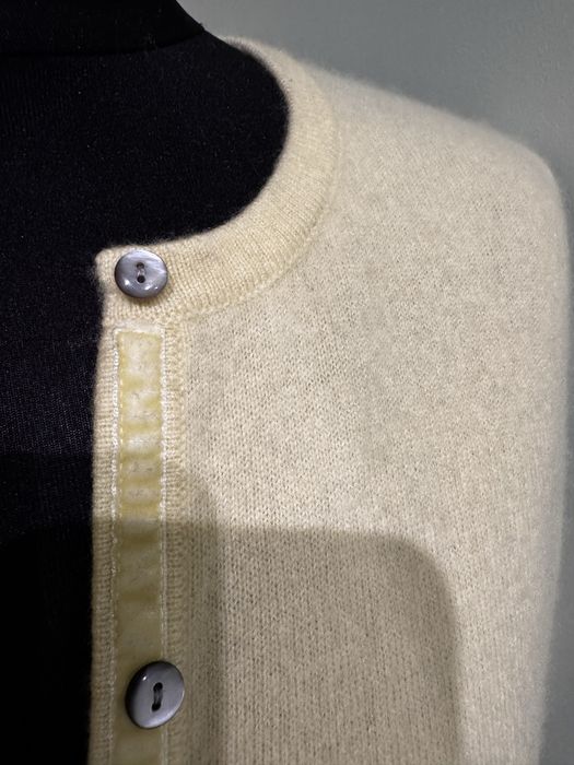 Кашемировая кофта на пуговицах M&S