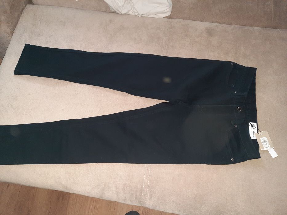 Spodnie jeans czarny Denim W28/30