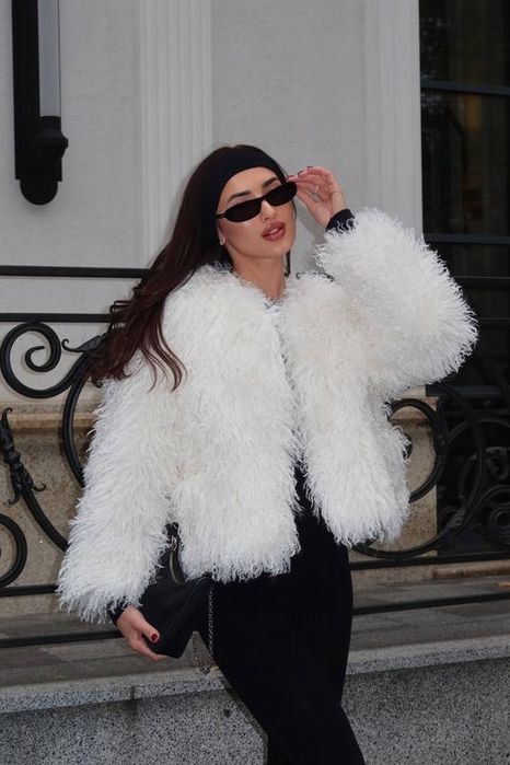 Шуба під ламу ! Дуже гарної якості