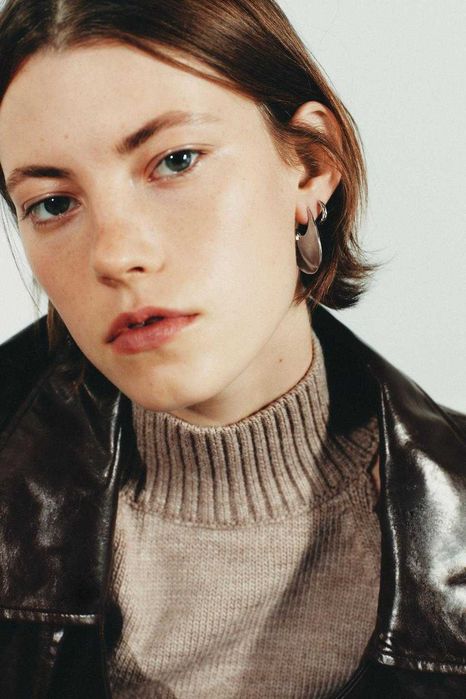 Оригінальні сережки Zara у фабричному пакуванні (сріблясті конго)