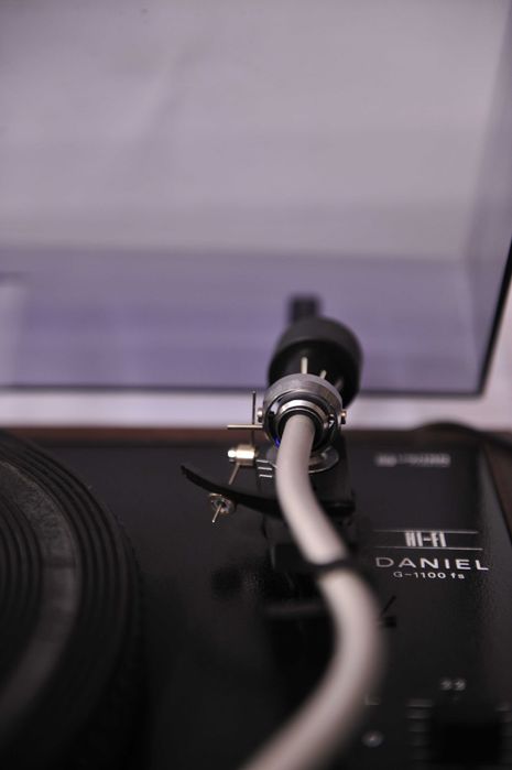 Gramofon Daniel 1100 fs