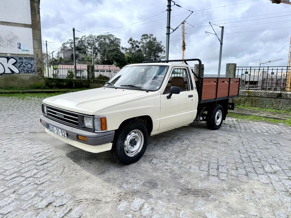 Toyota Hilux 2.4 D LN56L