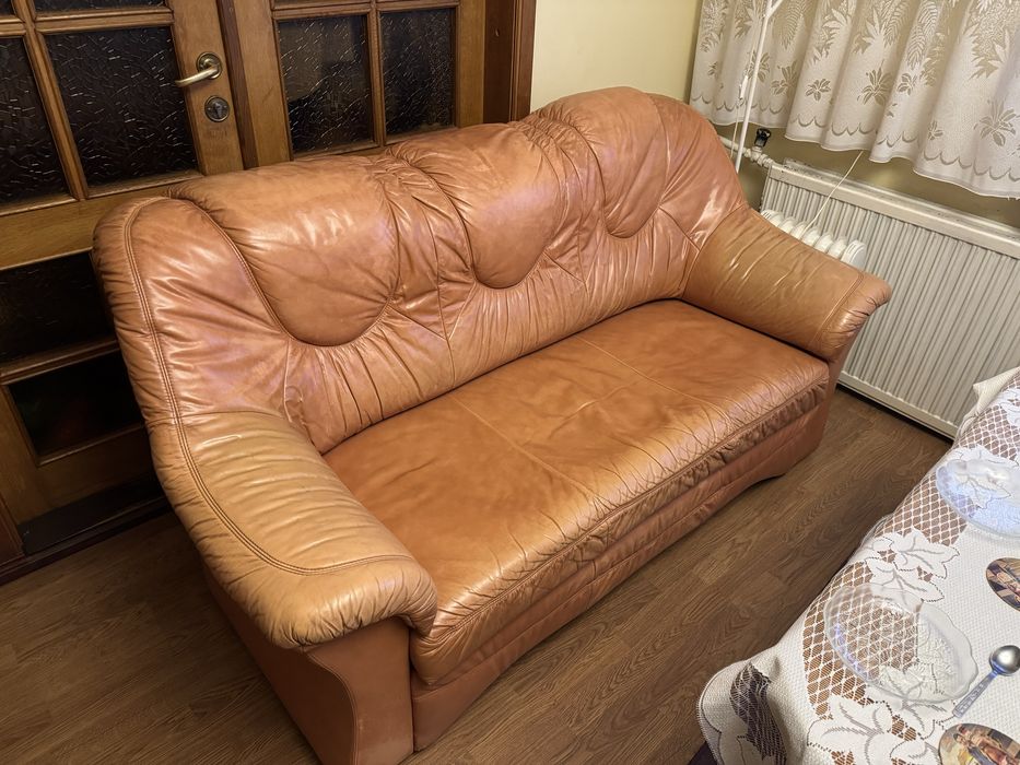 Oddam za darmo skórzaną rozkładaną kanapę