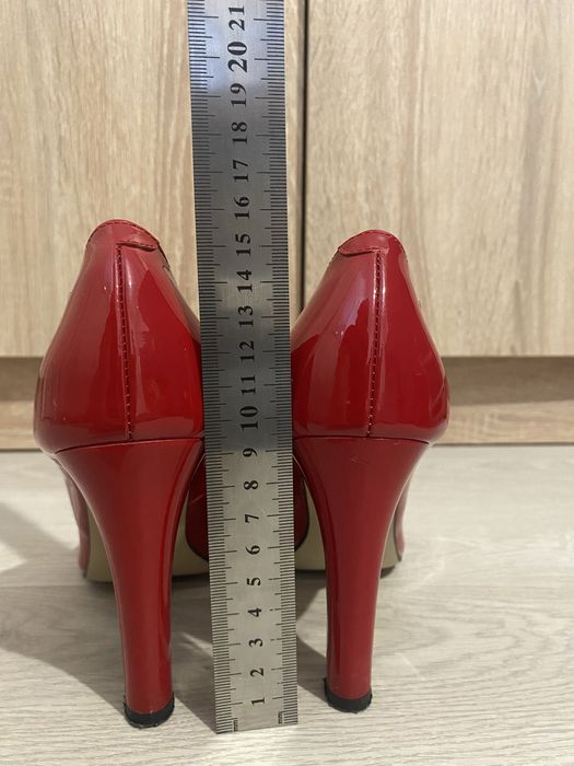 Жіночі туфлі на підборах Bravo Moda Italy. Розмір 37.