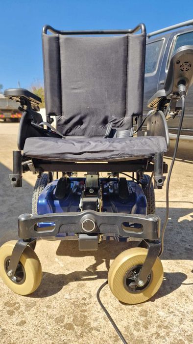 Cadeira de Rodas Elétrica Invacare Fox